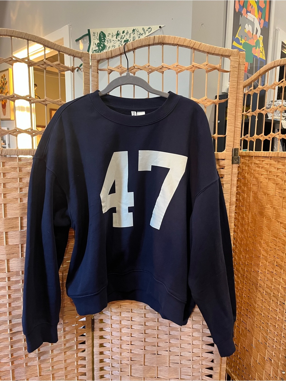 H&M Crewneck Sweatshirt with 47 Graphic - Navy Sz Large